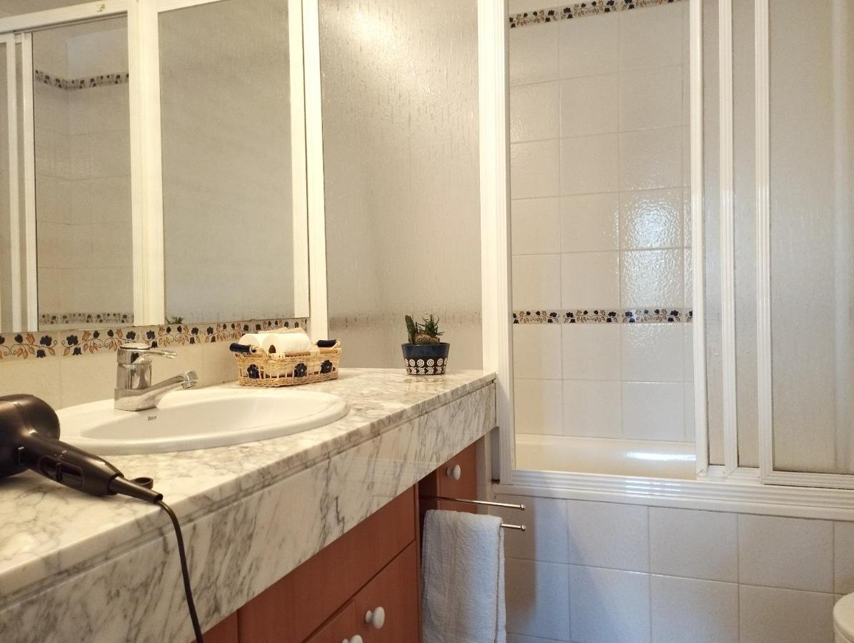 Appartement Family In With Garden And Shared Pool 60 M² Roses