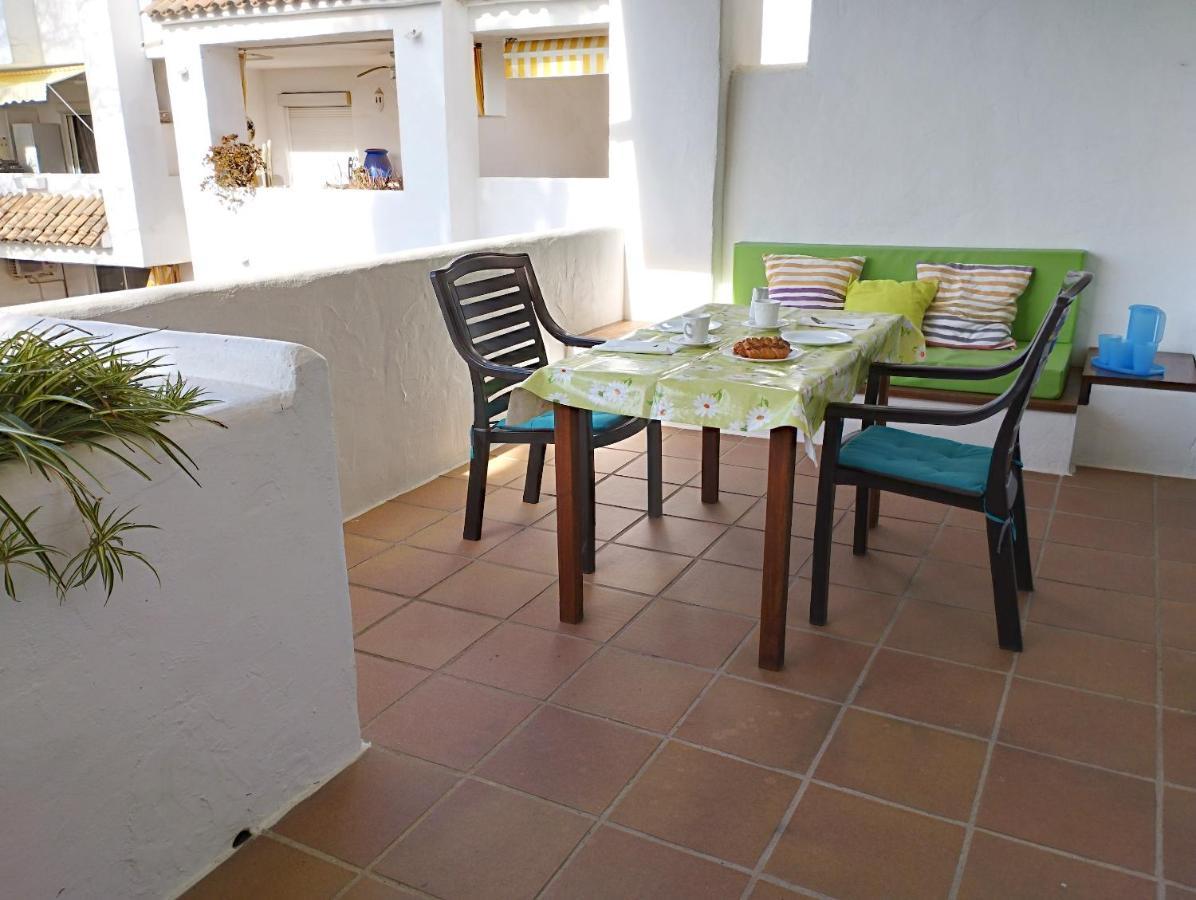 Family In With Garden And Shared Pool 60 M² Appartamento Roses