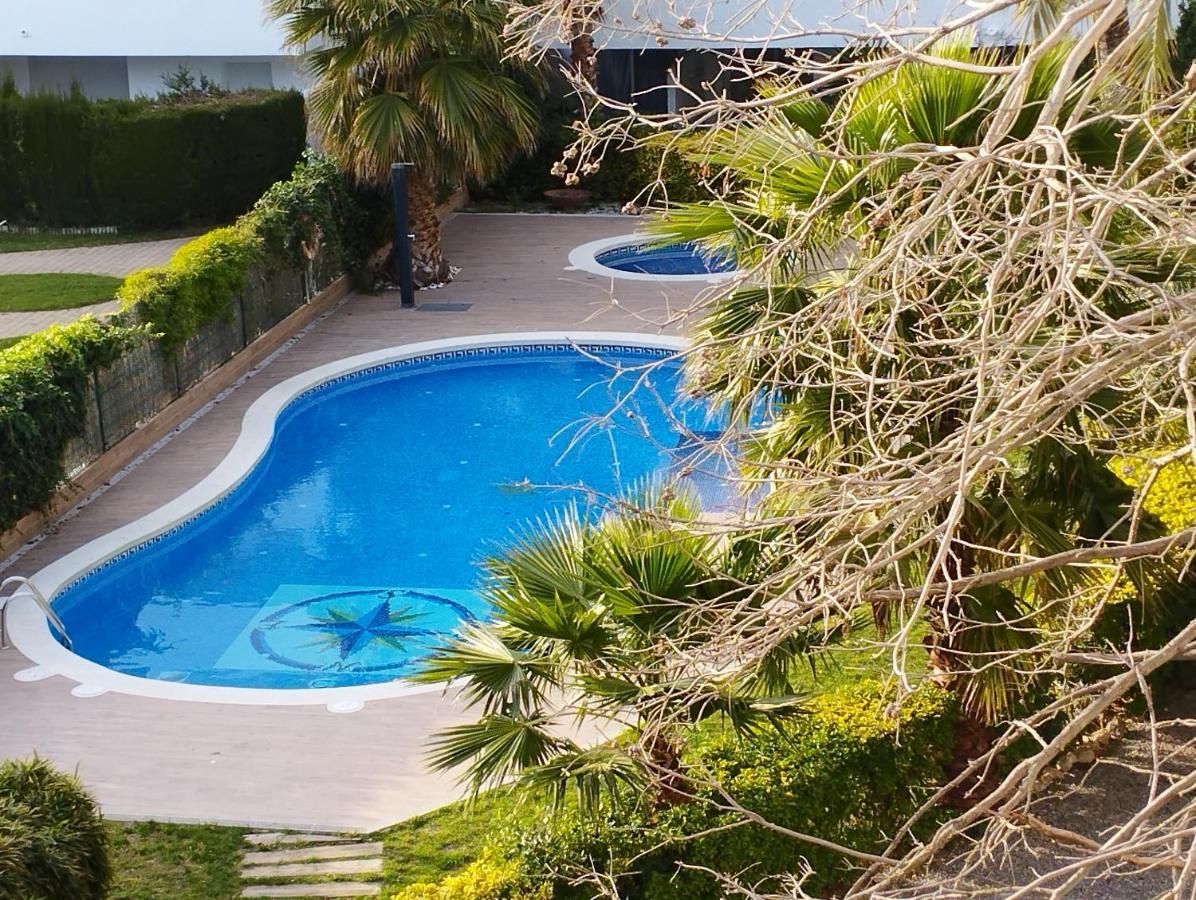 Family In With Garden And Shared Pool 60 M² Appartamento *